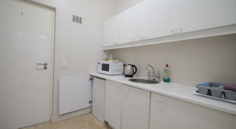 Small Bay Guest House - Photo3