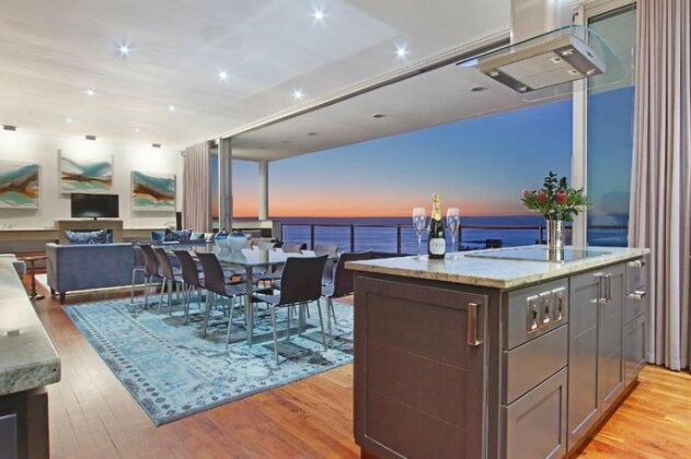 Strathmore House - Photo2
