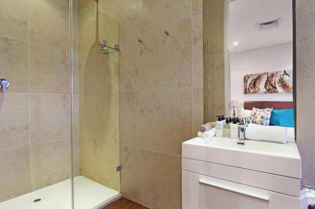Strathmore House - Photo4