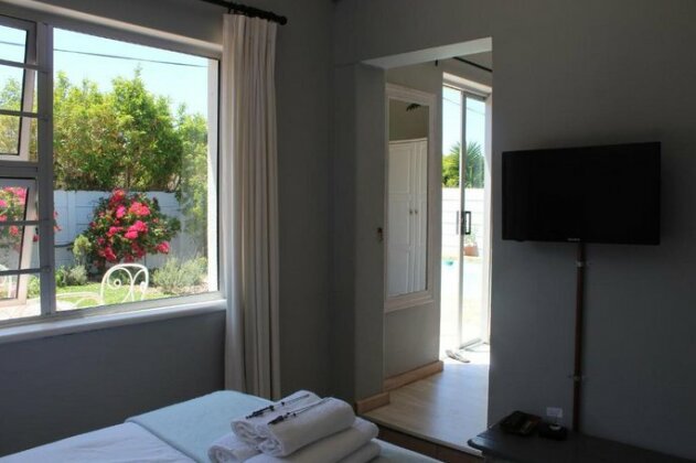 Surf Way Beach cottage - Photo2
