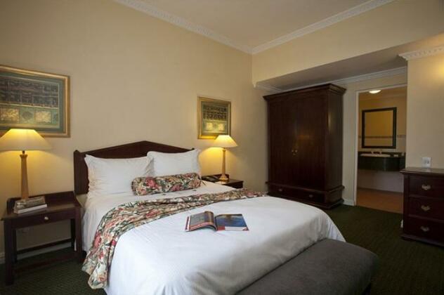 The Courtyard Hotel Cape Town - Photo4