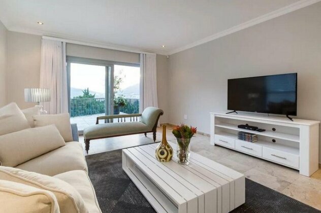 The Hillcrest - Photo5