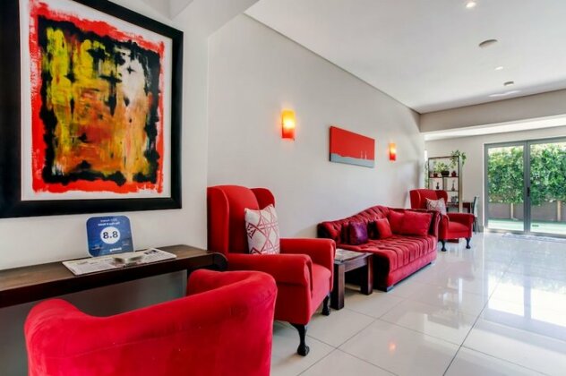 The One 8 Hotel - Photo4