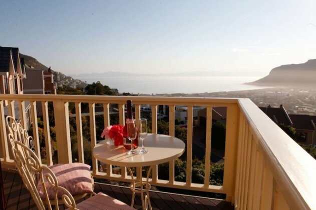 Tranquility Guest House - Photo2