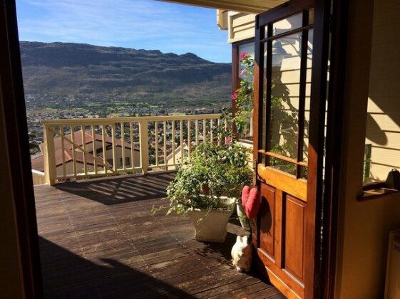 Tranquility Guest House - Photo4