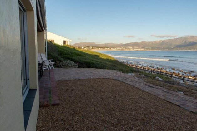 Turrakom - Kommetjie - Photo2