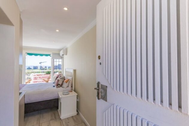 Vesper Apartments - Photo3