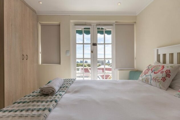 Vesper Apartments - Photo5