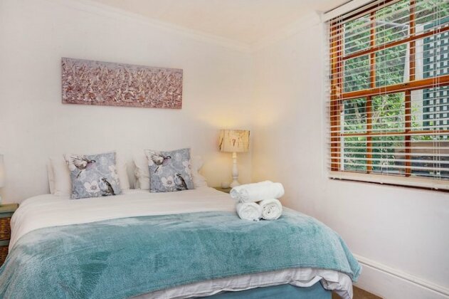 Victorian House on Atlantic Seaboard - Photo4