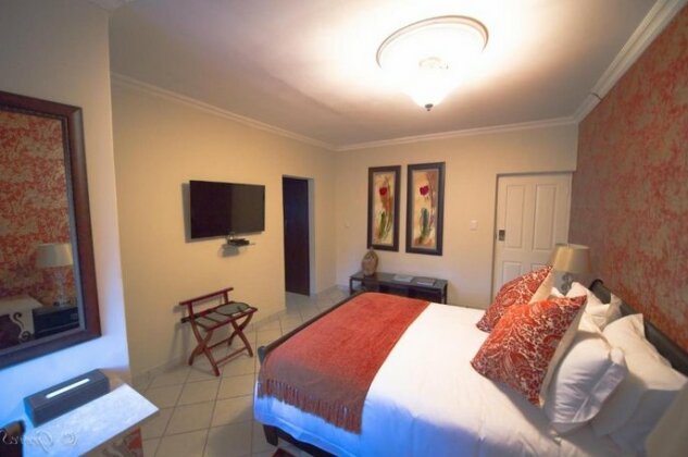 Kings & Queens Boutique Hotel - Photo4
