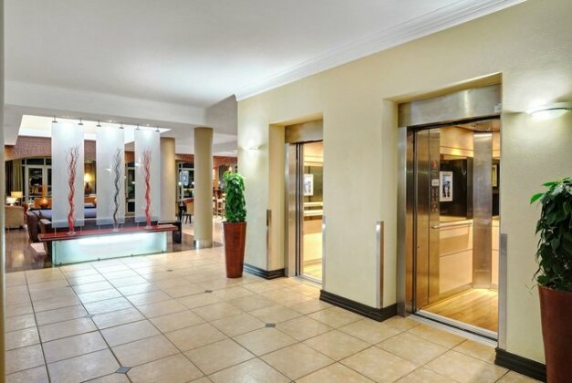 Protea Hotel by Marriott Pretoria Centurion - Photo3
