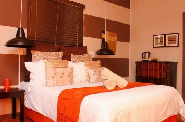 Ukholo Lodge - Photo2
