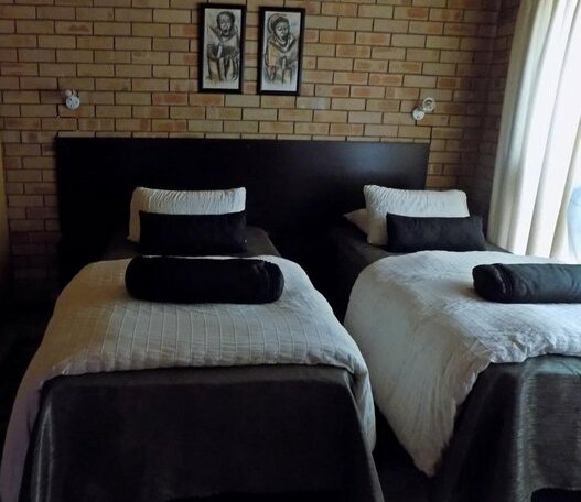 Eddies Self Catering or B&B - Photo4