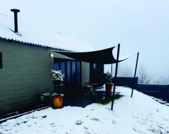 Lola's Self Catering Accommodation - Photo4