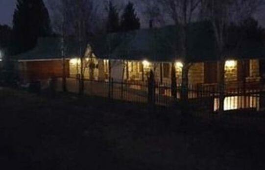 Mt Horeb Manor - Photo3