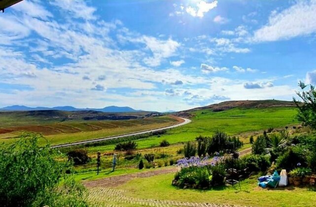 Thaba Lapeng Mountain Escape - Photo3