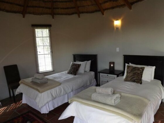 Zuikerkop Country Game Lodge - Photo4