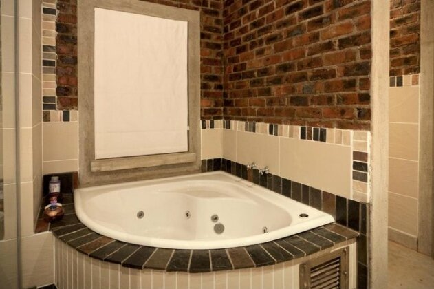 Anglers Court - Photo5