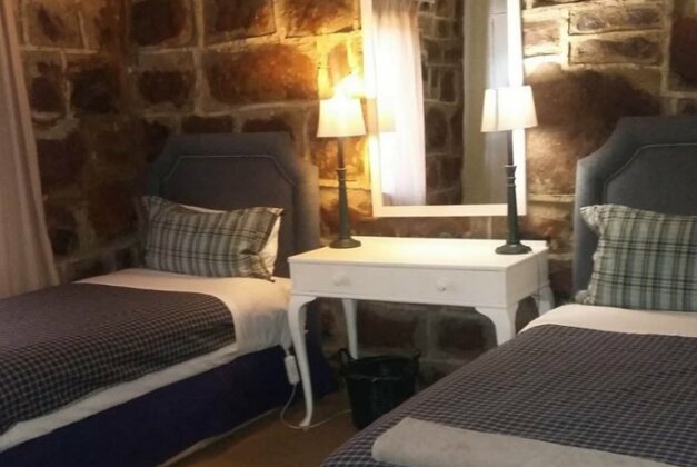 Marks Cottage Dullstroom - Photo3