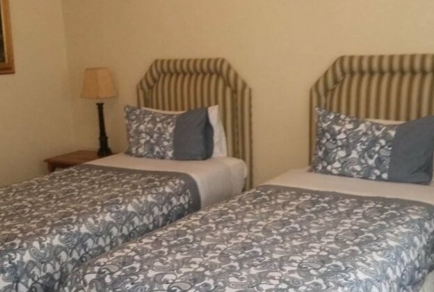 Marks Cottage Dullstroom - Photo4