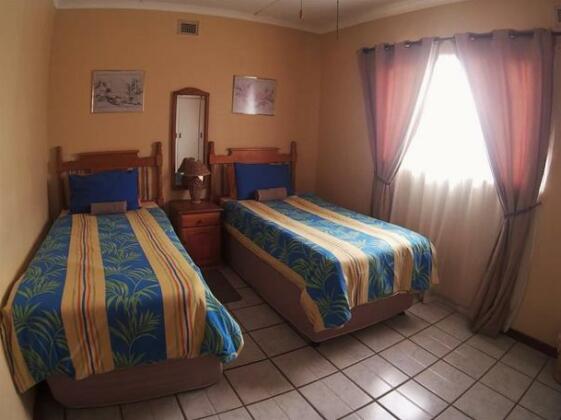 Acquila Guest House - Photo4