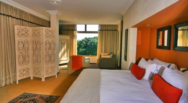 Lembali Lodge Luxury Guesthouse - Photo4