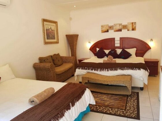 Old n New Bed & Breakfast - Photo4