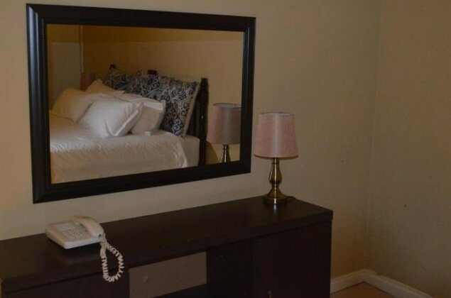 Suite 603 at the Parkview Hotel - Photo4