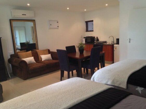 Umhlanga Self Catering Guesthouse - Photo5