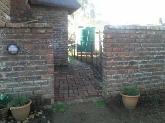 Aliwal Villa Guest Lodge - Photo5