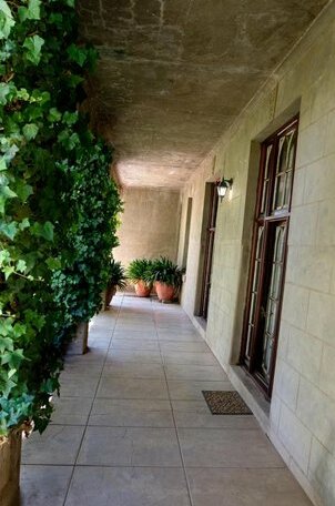 Conville Bed And Breakfast - Photo2