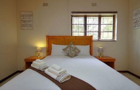 Eagles Nest Guesthouse - Photo2