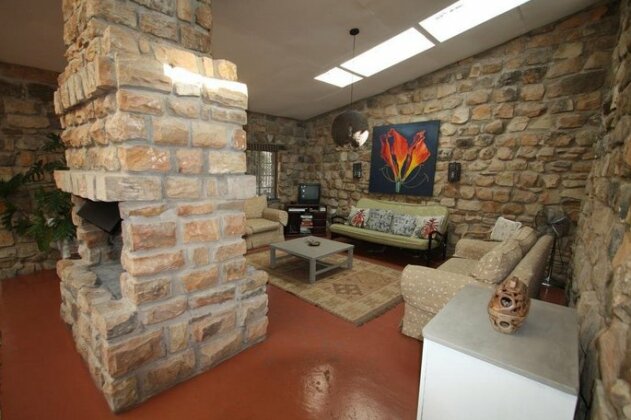 Boulders Lodge - Photo3