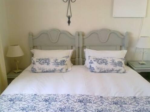 Sandstone Chameleon Guest House - Photo4