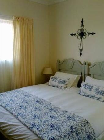 Sandstone Chameleon Guest House - Photo5