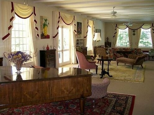 Agincourt Country Guest House - Photo2