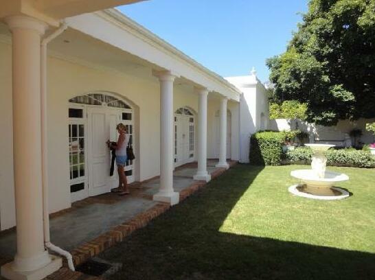 Rusthof Country House Franschhoek - Photo3