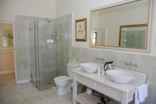 Rusthof Country House Franschhoek - Photo4