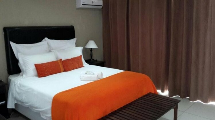 Bettie's Luxury Lodge Free State - Photo4