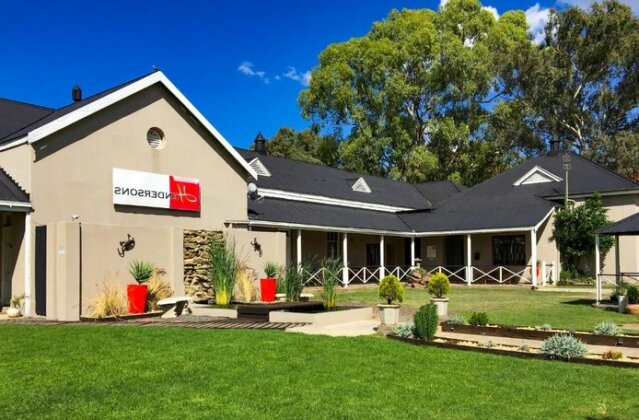 Hendersons Lodge Ltd - Photo2