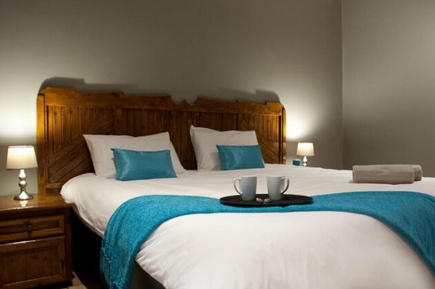 Hendersons Lodge Ltd - Photo3