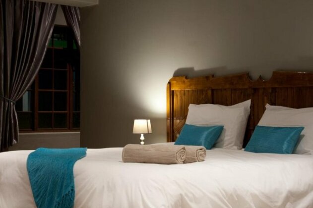 Hendersons Lodge Ltd - Photo4