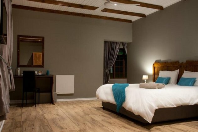 Hendersons Lodge Ltd - Photo5