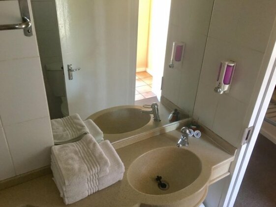 Travel Inn Kroonstad - Photo4