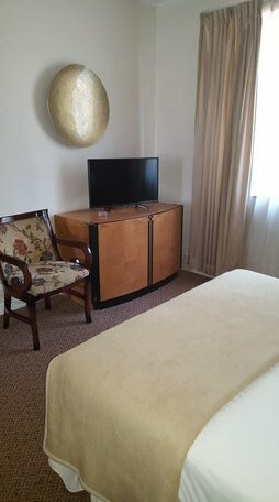 The Gateway Hotel - Photo4