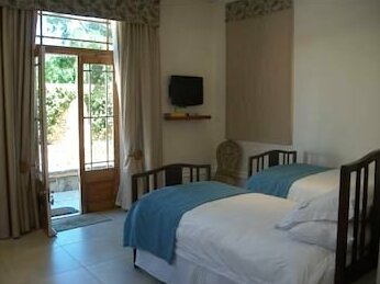 11 Worcester-On-Durban Guest House - Photo3