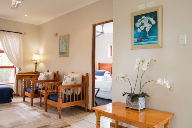 Jenny's Guest House Grahamstown - Photo4
