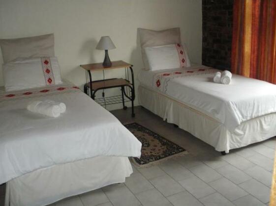 Hamba Kancane Ma-Africa Guest House - Photo3