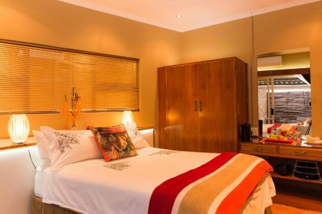 Karoo Fountain Luxury Guesthouse - Photo3