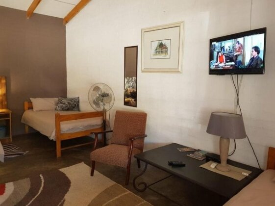 Numbi Hills Self-Catering - Photo3